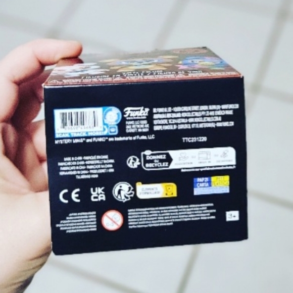 Funko Five Nights at Freddy's Security Breach Mystery Minis Montgomery Gator - Picture 13 of 13